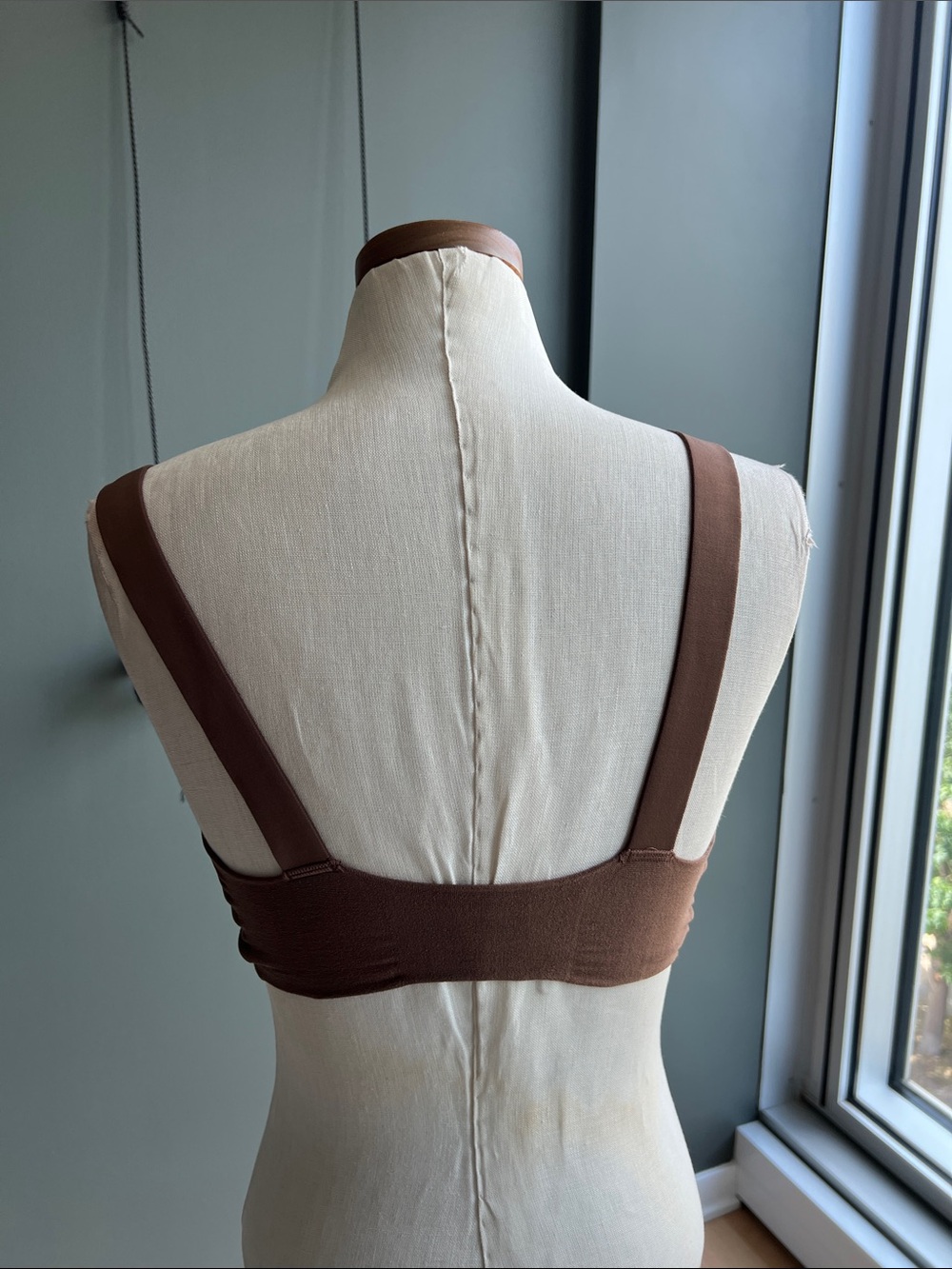 New SPANX Lightly Lined Bralette Size XL (Chestnut Brown) - Picture 3 of 5
